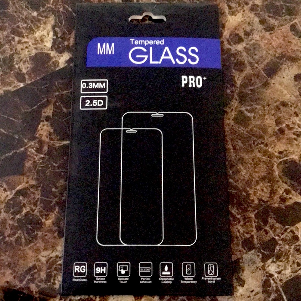 GLASS SCREEN PROTECTOR PRO + / MM TEMPERED GLASS PRO + / 0.3MM / 2.5D